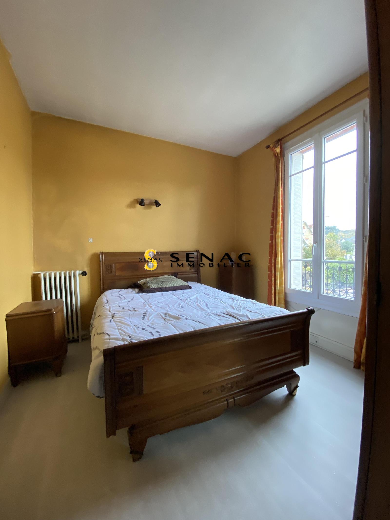 MAISON - ST LEU LA FORET