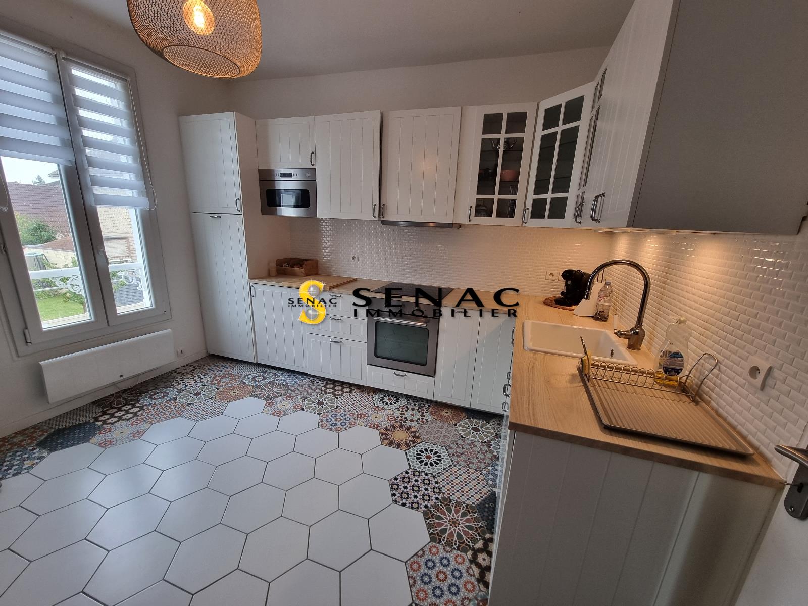 APPARTEMENT - BEAUCHAMP