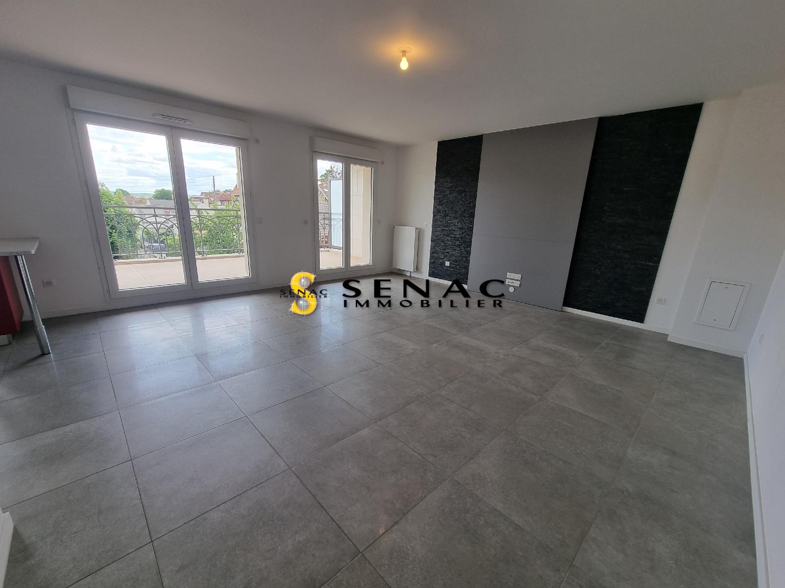 APPARTEMENT - ST LEU LA FORET