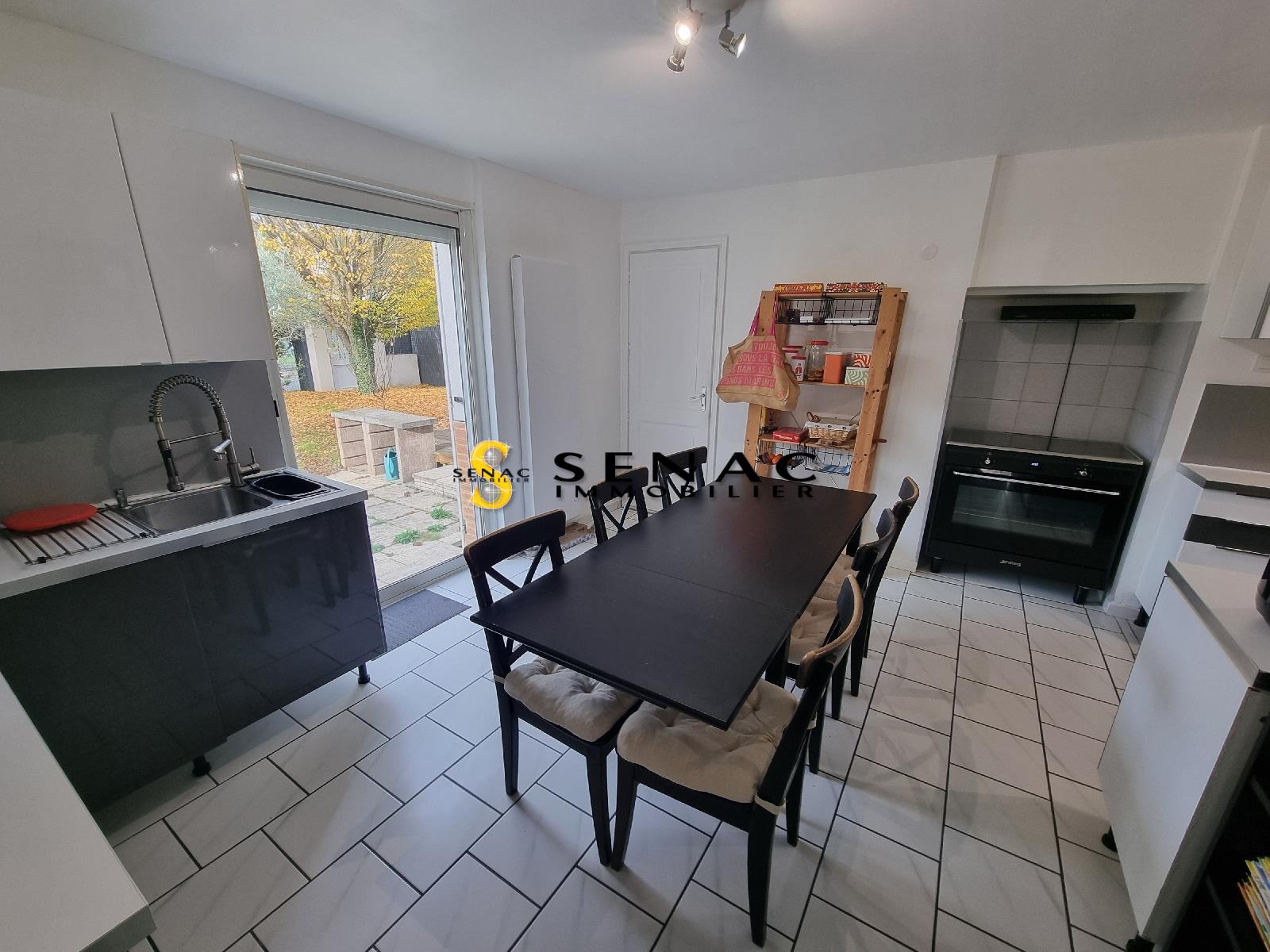 MAISON - ST LEU LA FORET