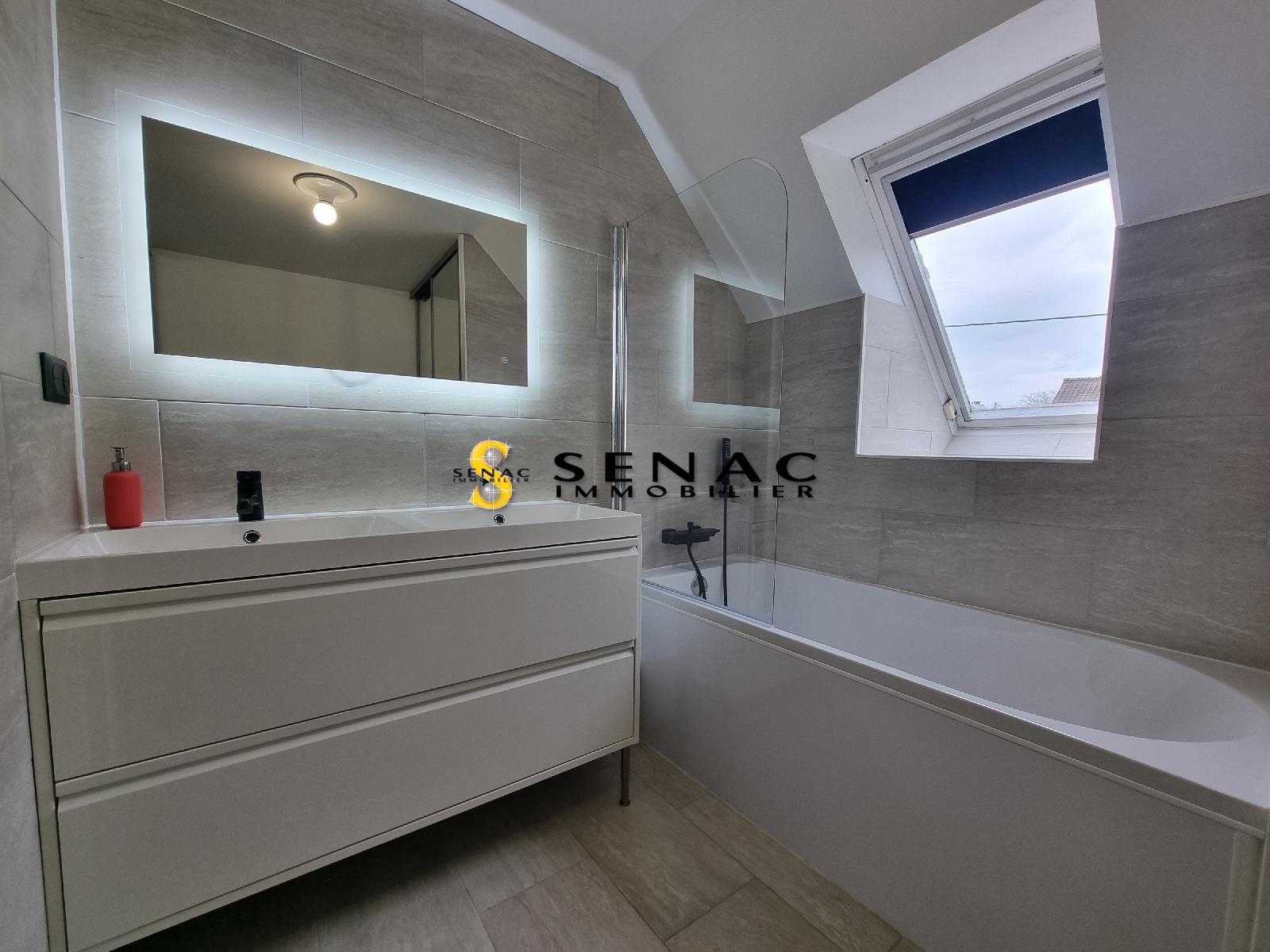 MAISON - ST LEU LA FORET