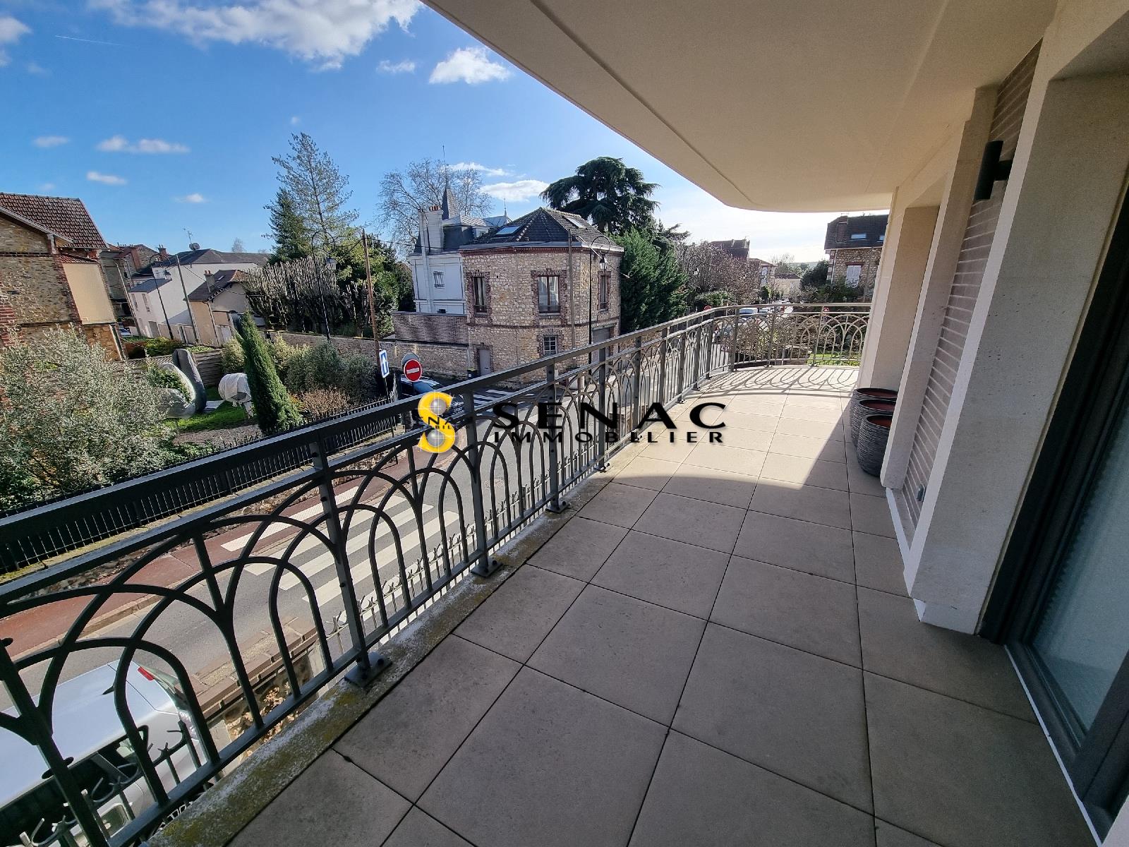 APPARTEMENT - ST LEU LA FORET