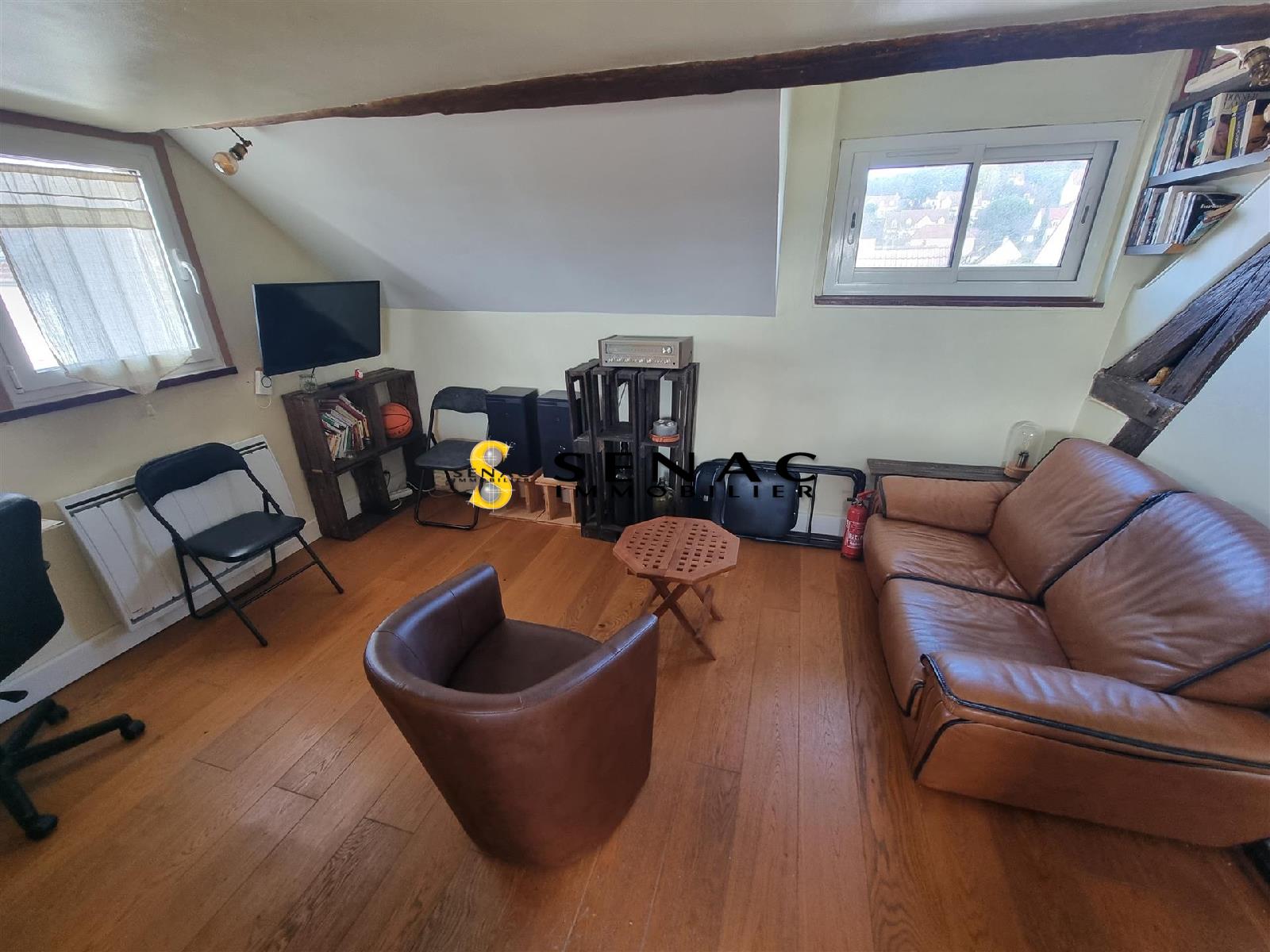 APPARTEMENT - ST LEU LA FORET