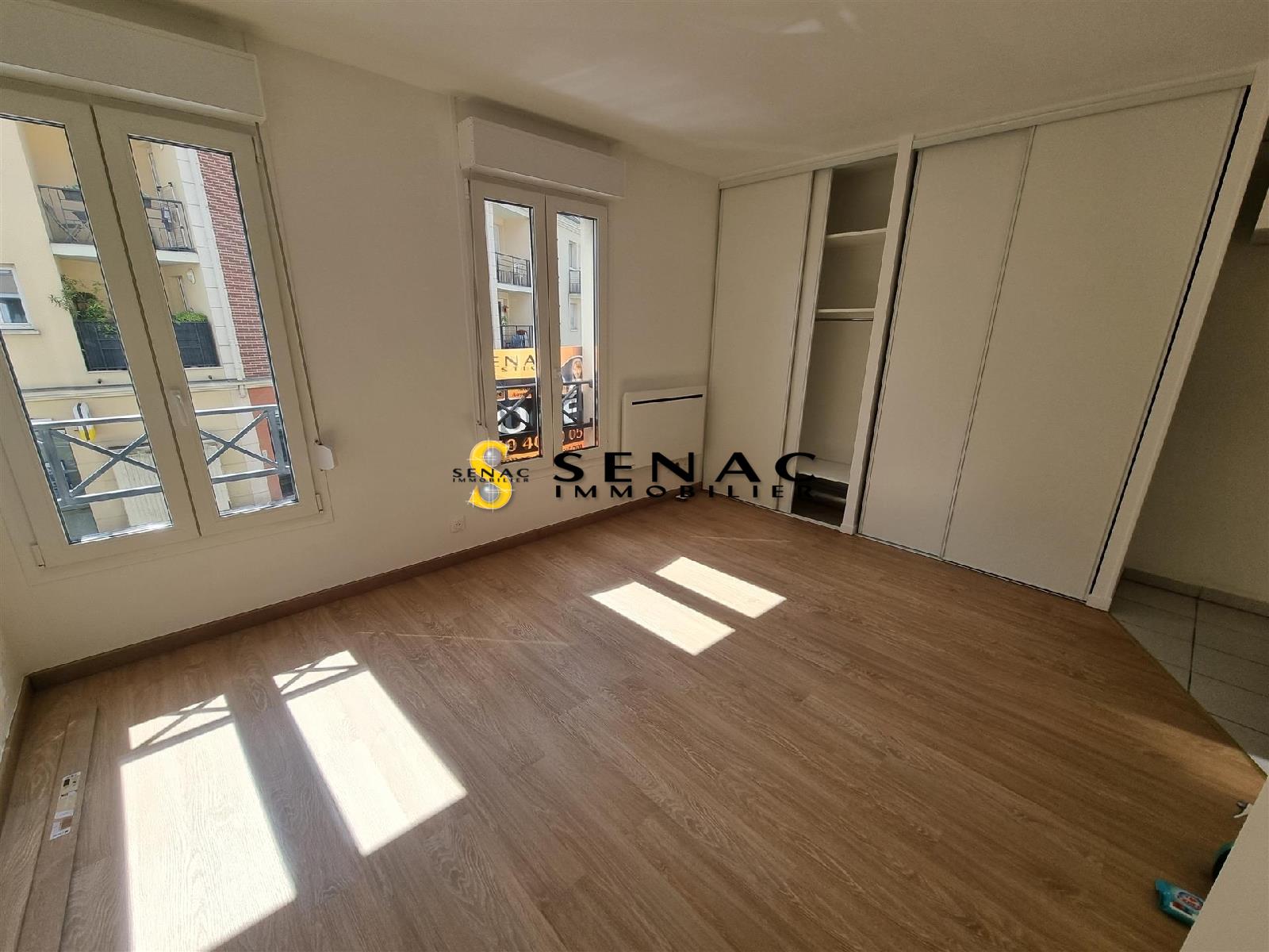 APPARTEMENT - ST LEU LA FORET