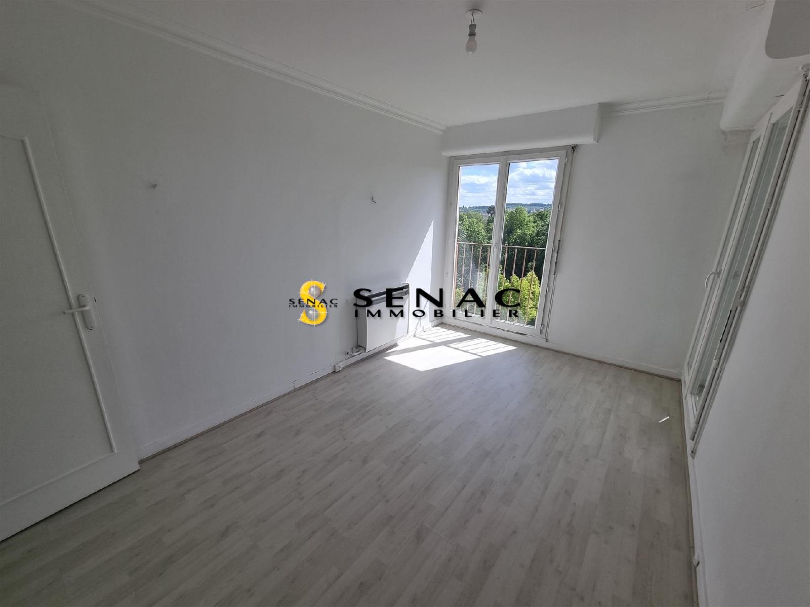APPARTEMENT - LE PLESSIS BOUCHARD