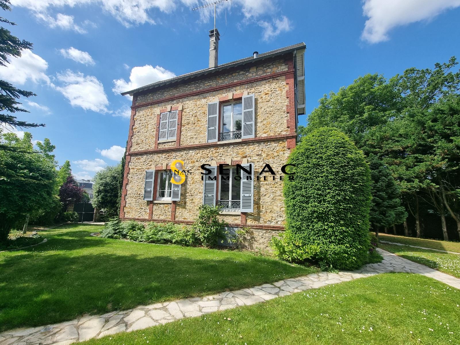MAISON - BEAUCHAMP