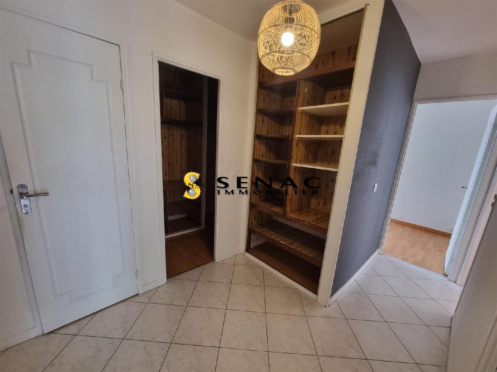 APPARTEMENT - ST LEU LA FORET