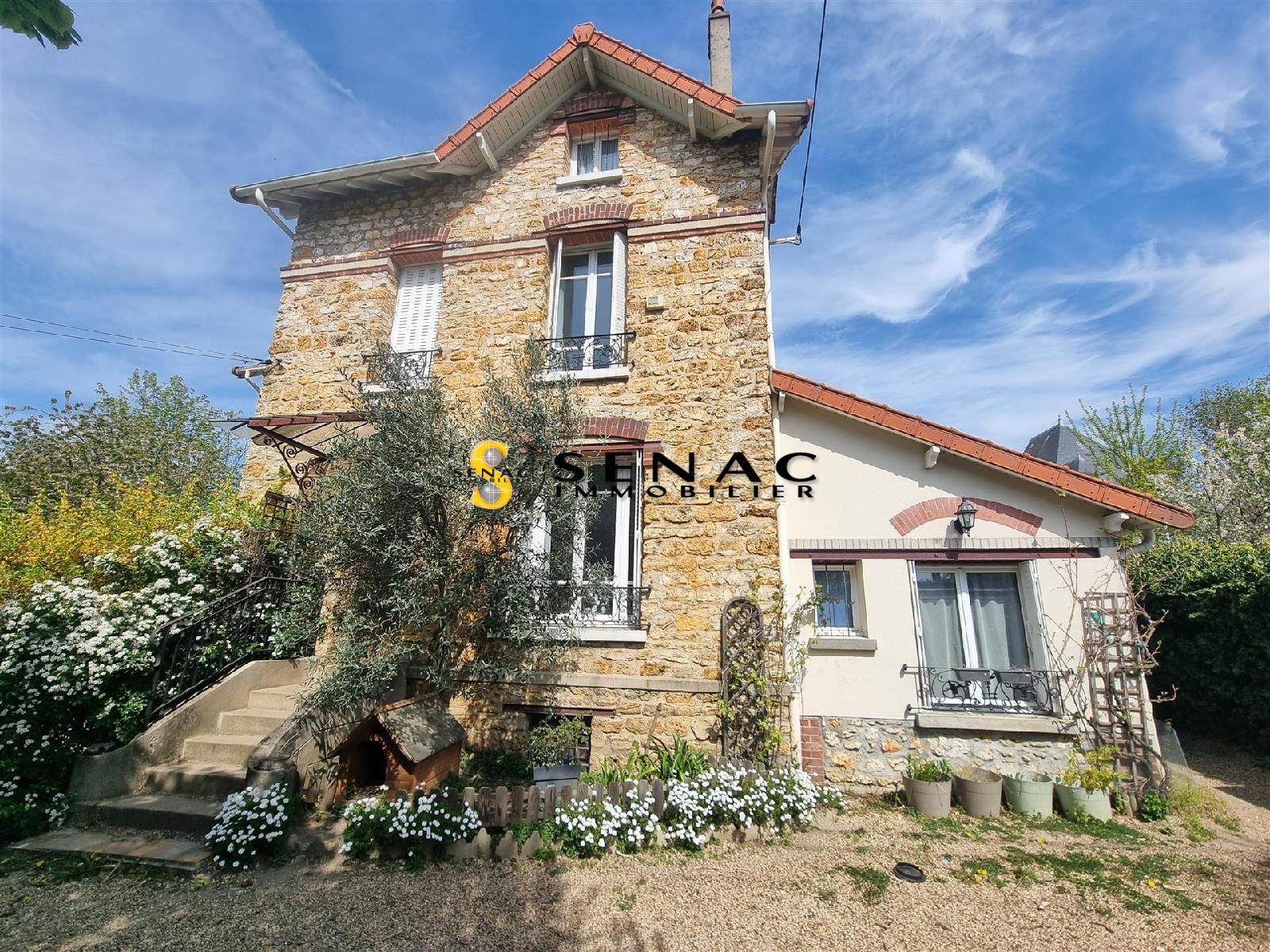 MAISON - TAVERNY